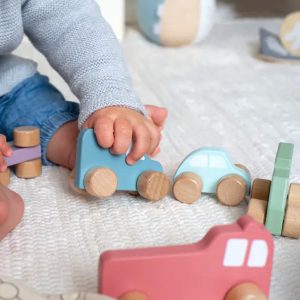 Mes premières voitures en bois